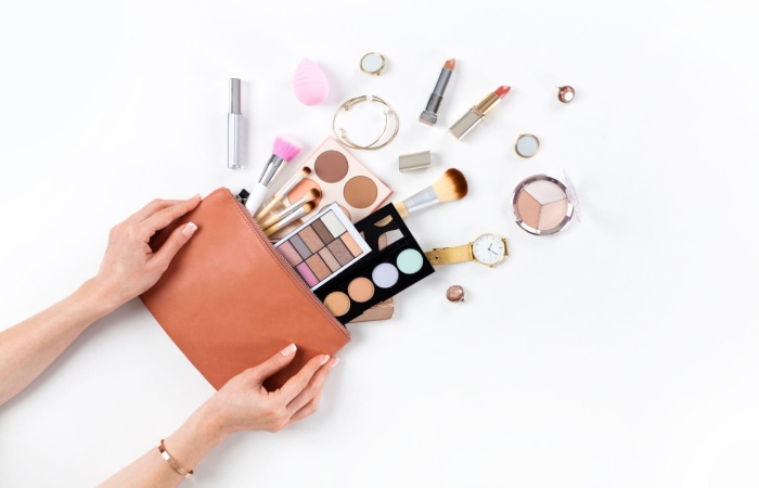 Makeup Bags from Amazon Under $20_ Budget-Friendly Finds